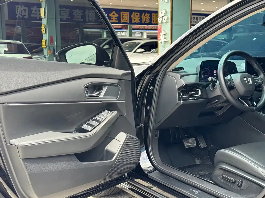 Honda Inspire 2025 — фото 6