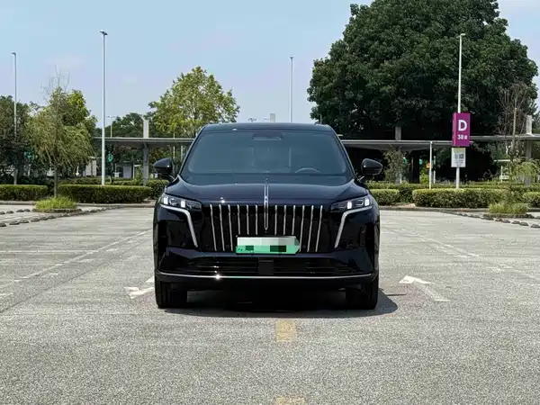 Hongqi HS6 PHEV 2026