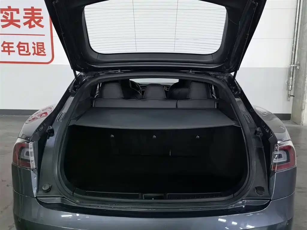 Tesla Model S 2017 — фото 16