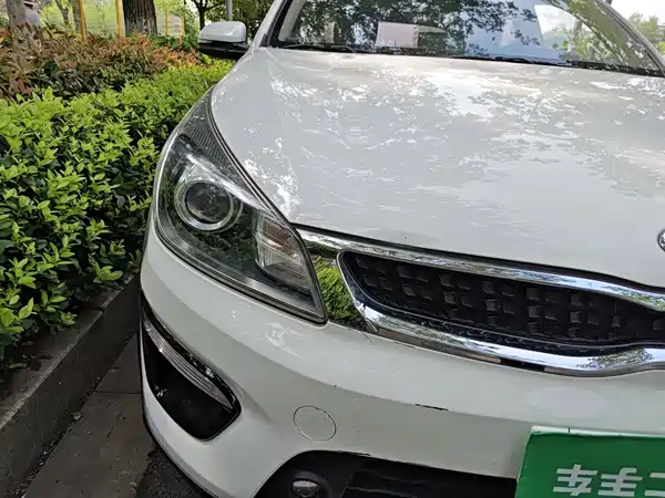 Kia KX CROSS 2019