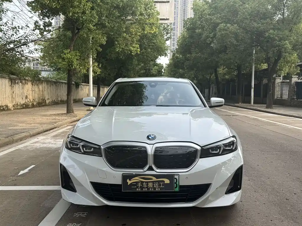BMW i3 2024