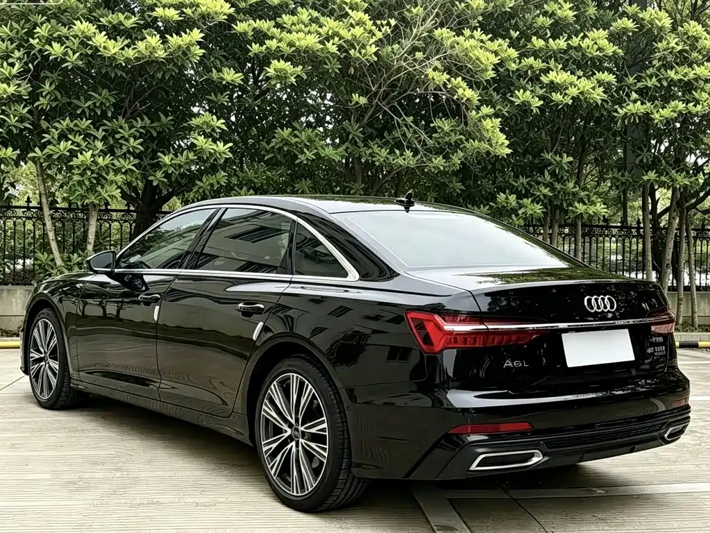 Audi A6L 2022 — фото 10