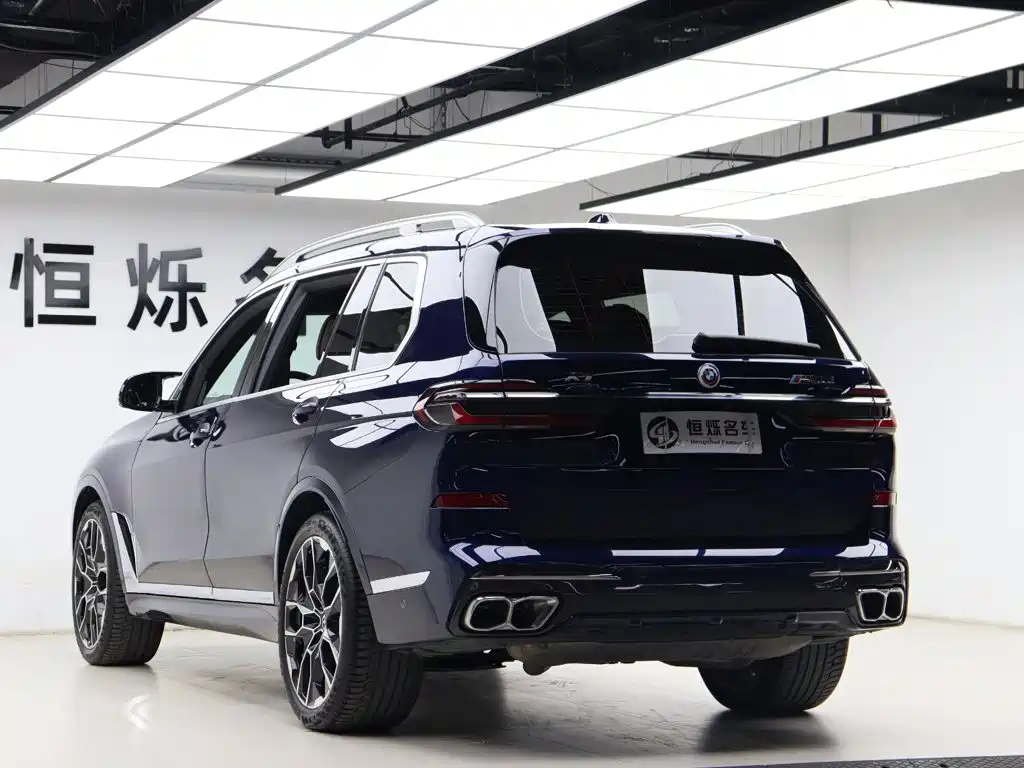 BMW X7 M60i 2023 — фото 27