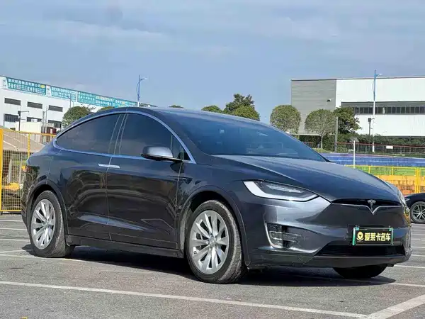 Tesla Model X 2017