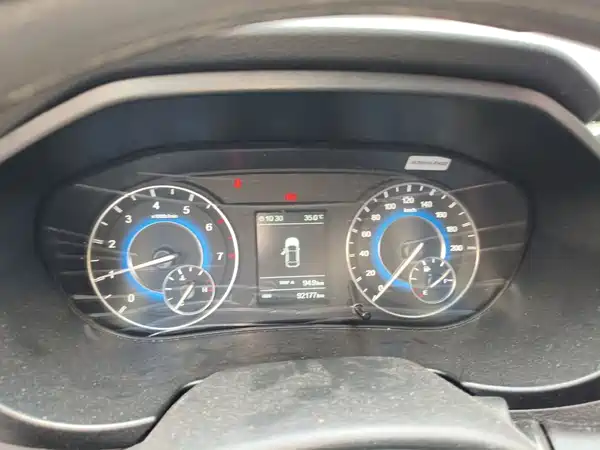 Dongfeng Scenery S560 2018