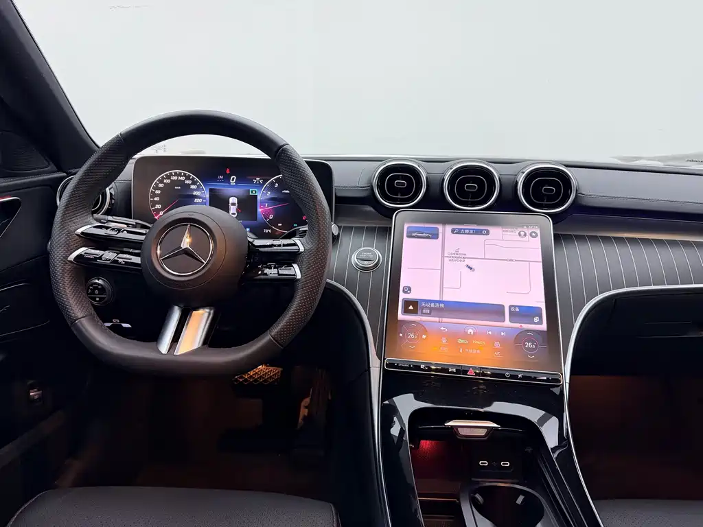 Mercedes-Benz C-Class 2023 — фото 12