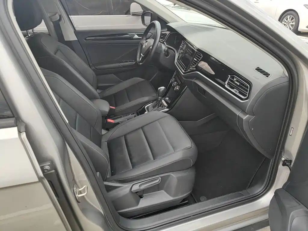 Volkswagen T-Roc 2020 — фото 25