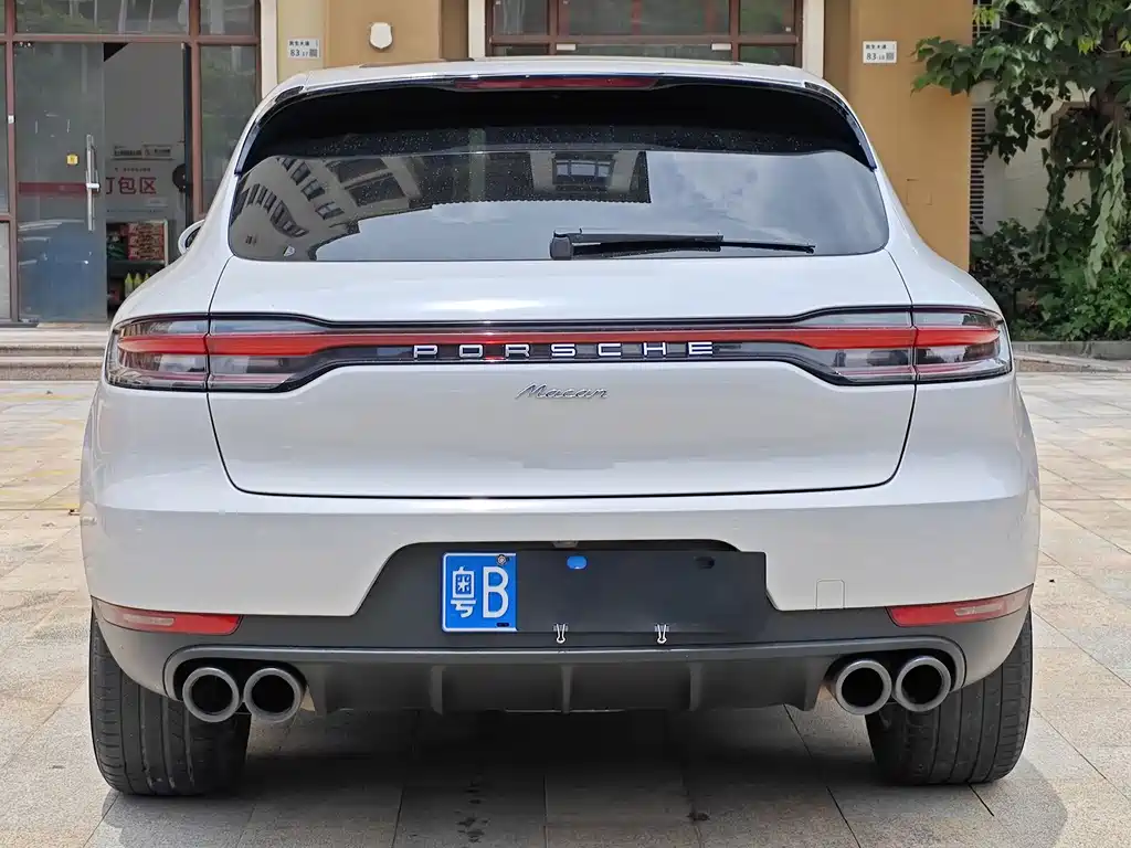 Porsche Macan 2021