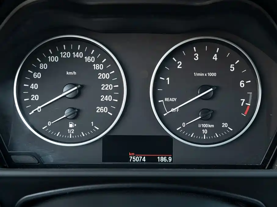 BMW 1 Series 2016 — фото 19