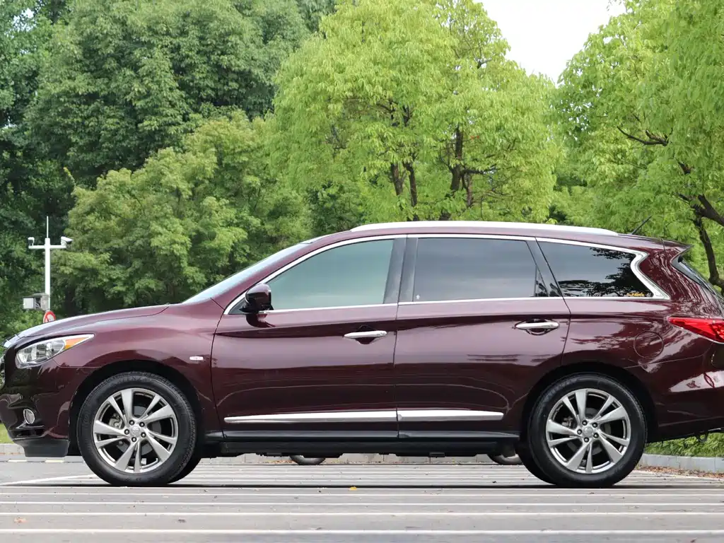 Infiniti JX 2013