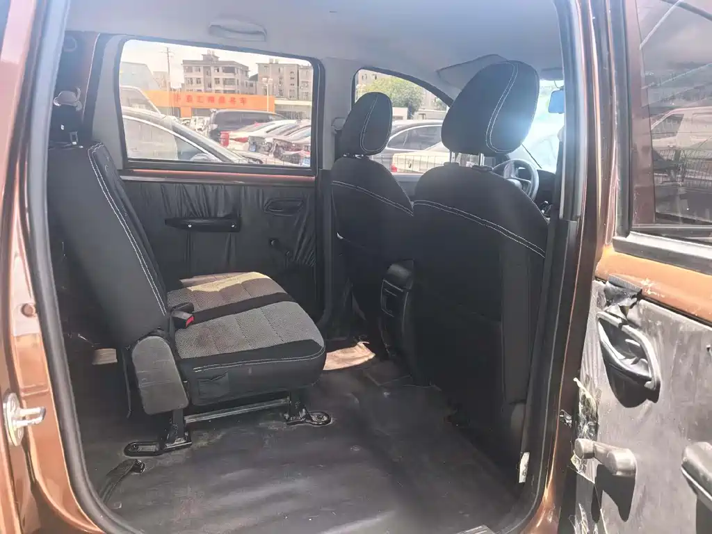 Wuling Hongguang 2020