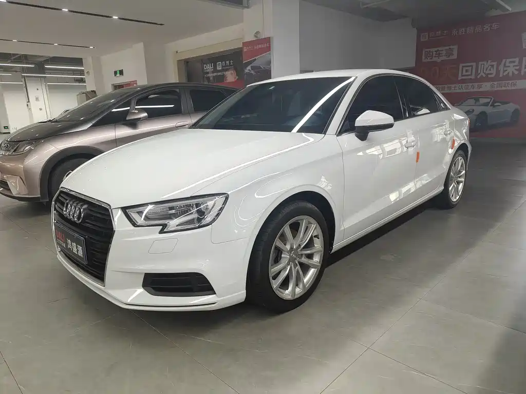 Audi A3 2017 — фото 14