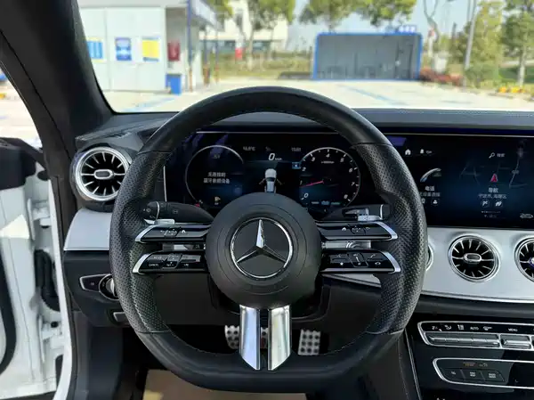 Mercedes-Benz E-Class 2021