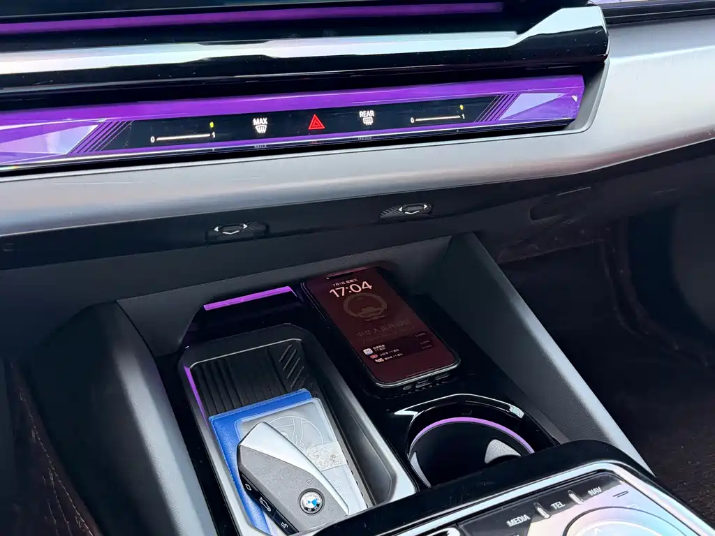 BMW 5 Series 2025 — фото 19