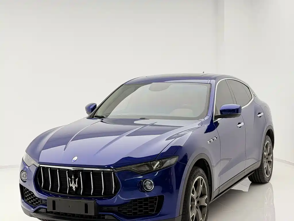 Maserati Levante 2018 — фото 12