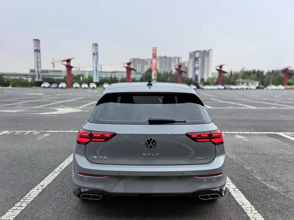 Volkswagen Golf 2022