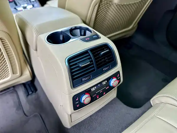 Audi A6L 2014