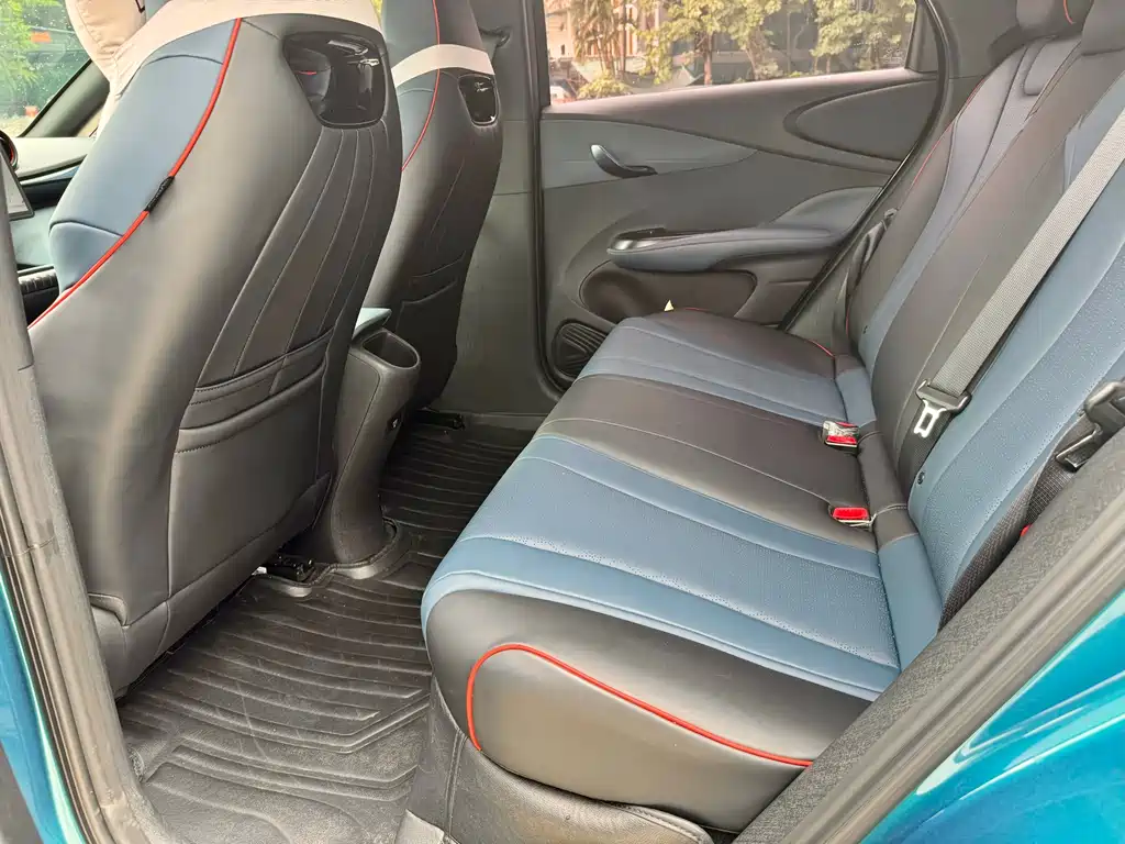 BYD Dolphin 2022 — фото 10