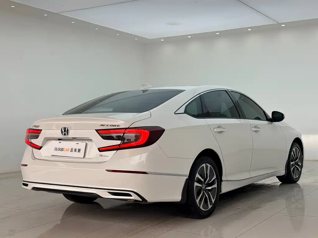 Honda Accord 2023 — фото 17