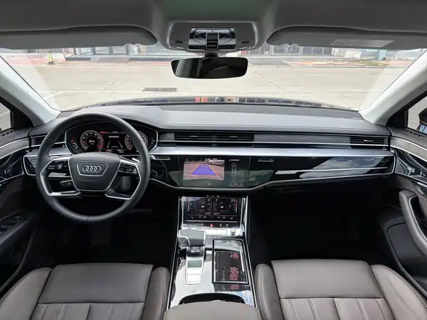 Audi A8 2025