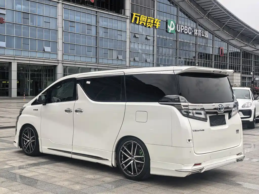 Toyota Vellfire 2020 — фото 5