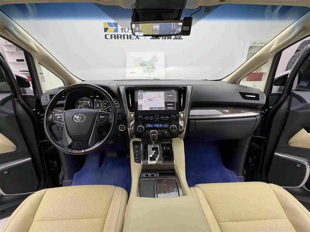 Toyota Vellfire 2022 — фото 11