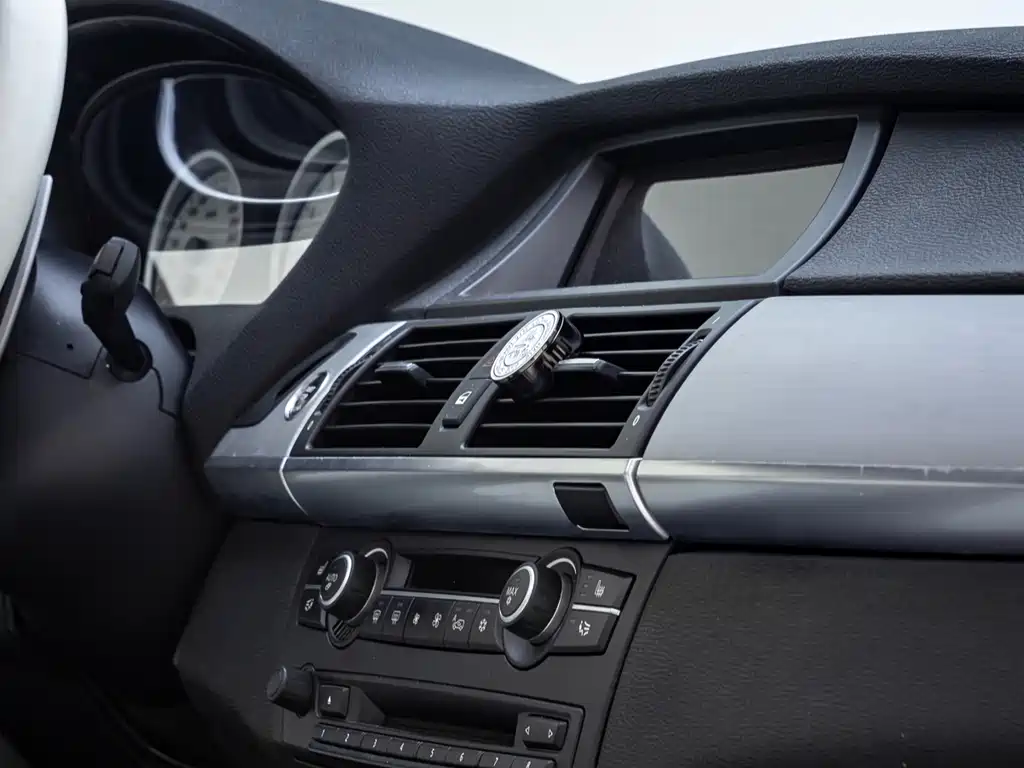 BMW X5 M 2012 — фото 11