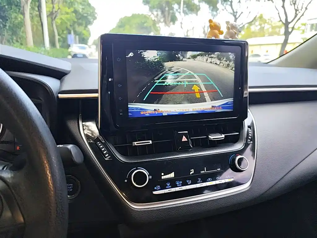 Toyota Corolla 2020 — фото 13