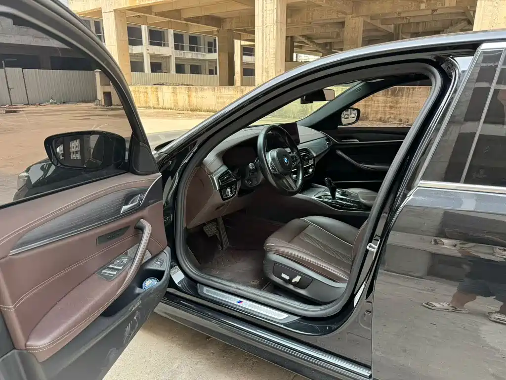 BMW 5 Series 2022