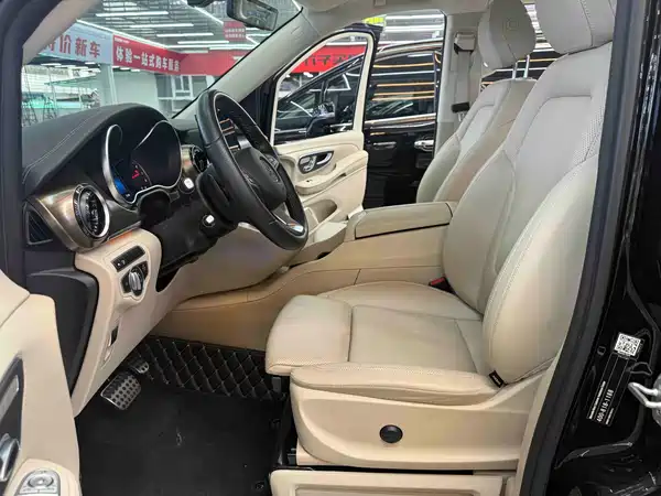 Mercedes-Benz V-Class 2023