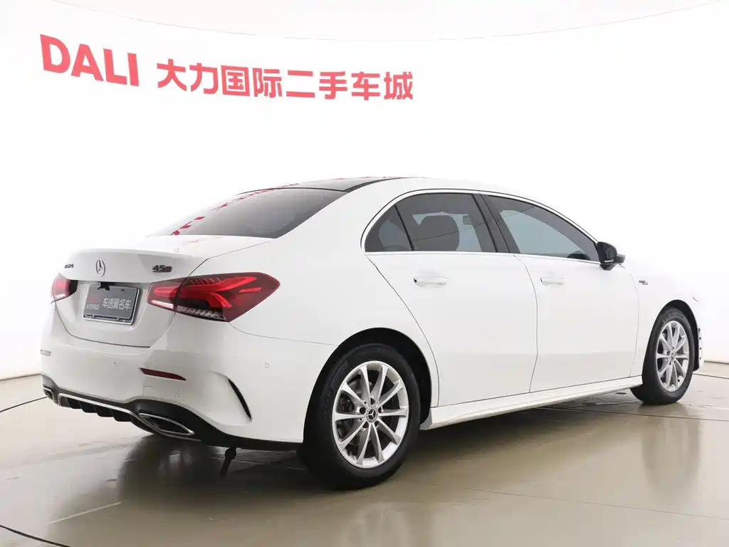 Mercedes-Benz A-Class 2020 — фото 16