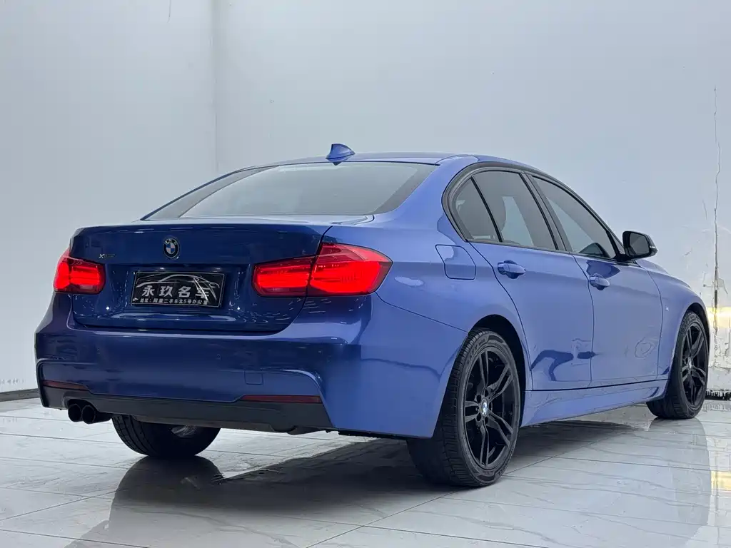 BMW 3 Series 2017 — фото 13