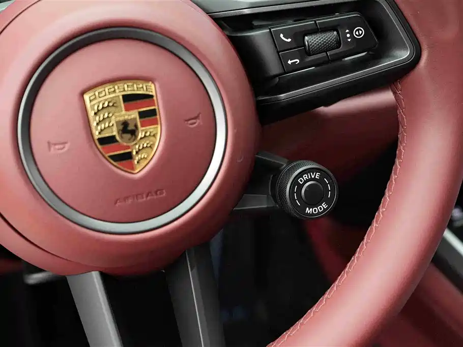 Porsche 911 2023 — фото 19