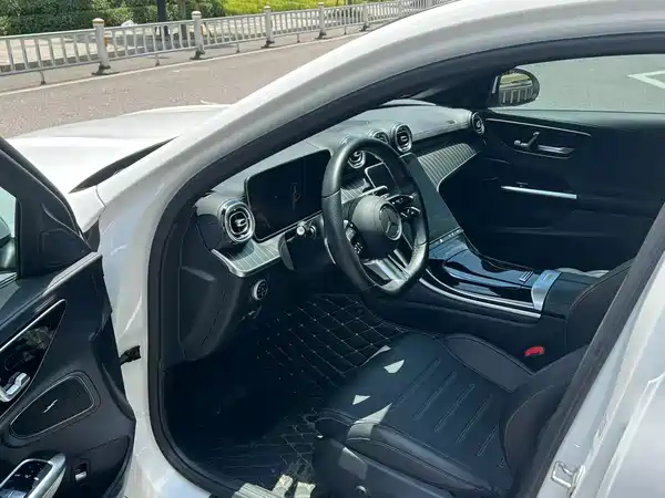 Mercedes-Benz C-Class 2022