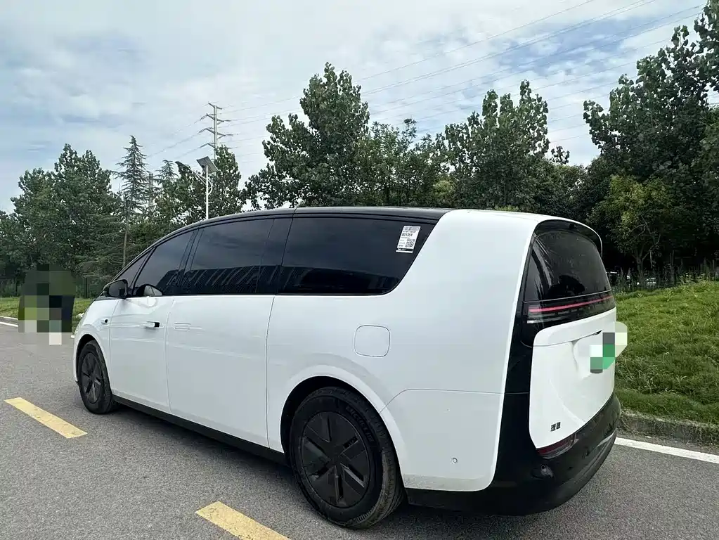 Li Auto Li MEGA 2026