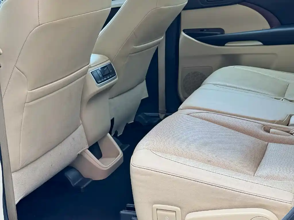 Toyota Highlander 2017 — фото 9