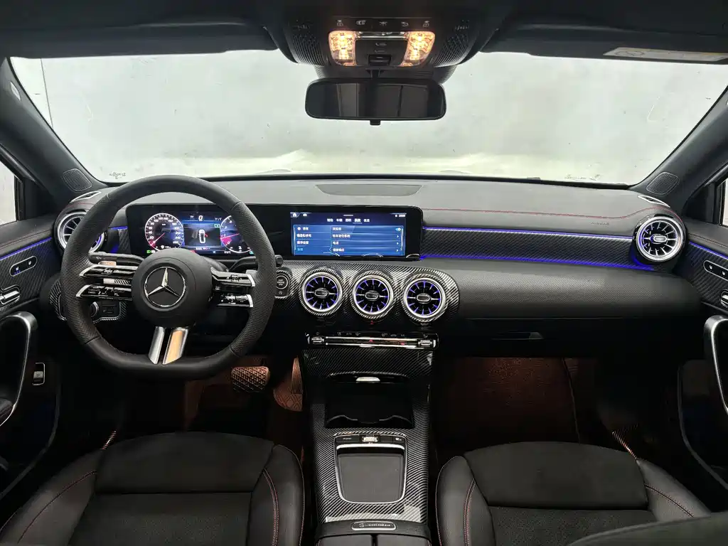 Mercedes-Benz A-Class 2025 — фото 13