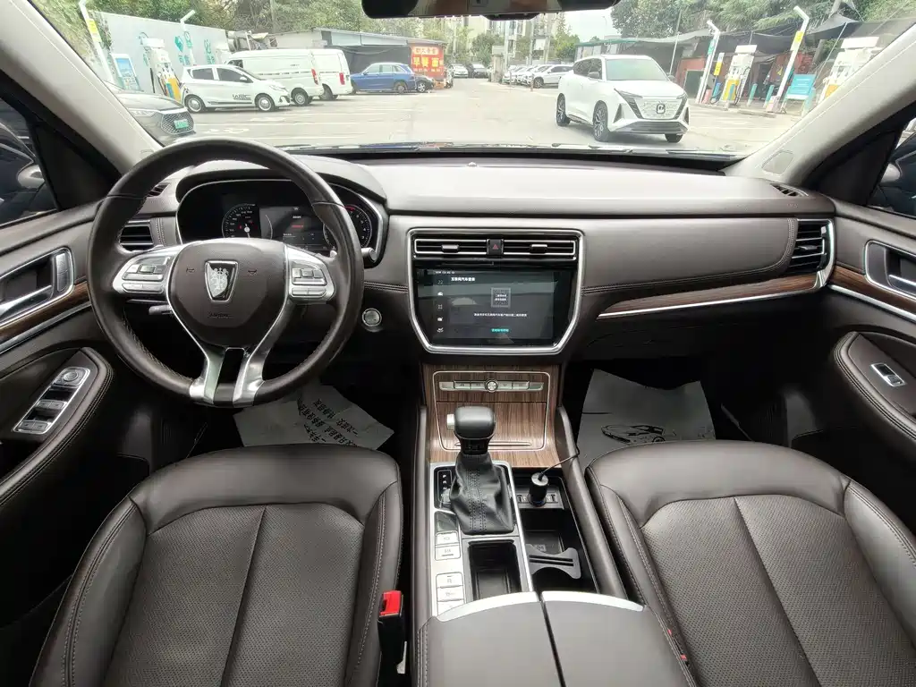 Roewe RX8 2020