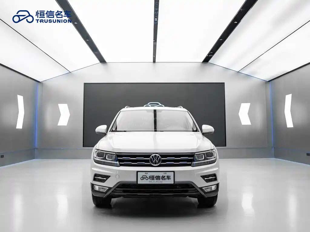 Volkswagen Tiguan L 2020 — фото 2
