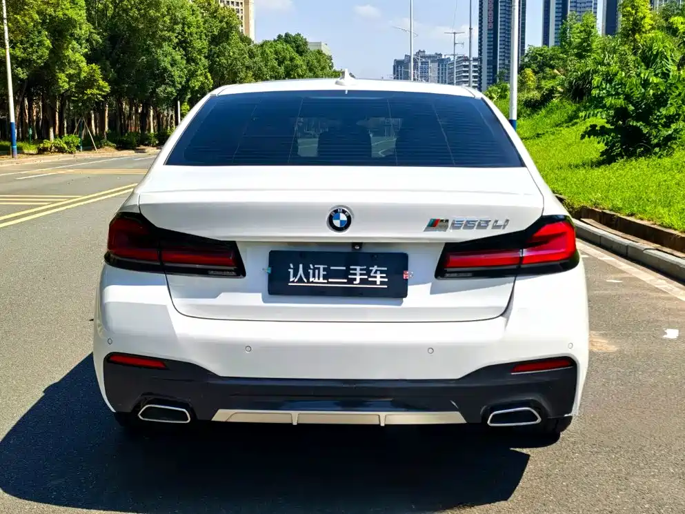 BMW 5 Series 2022