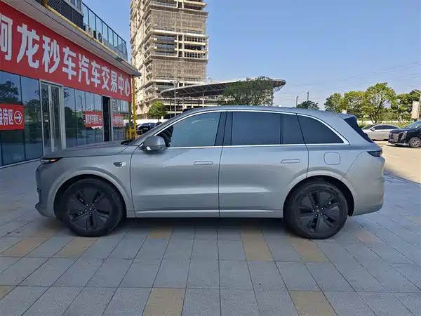 Li Auto L6 2024