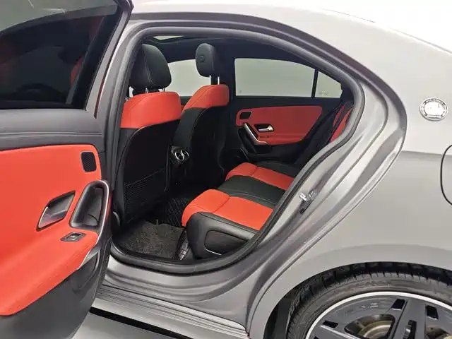 Mercedes-Benz A-Class AMG 2024 — фото 11