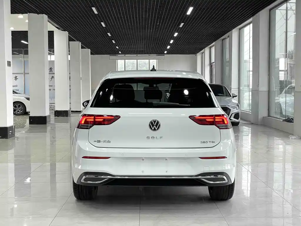 Volkswagen Golf 2022
