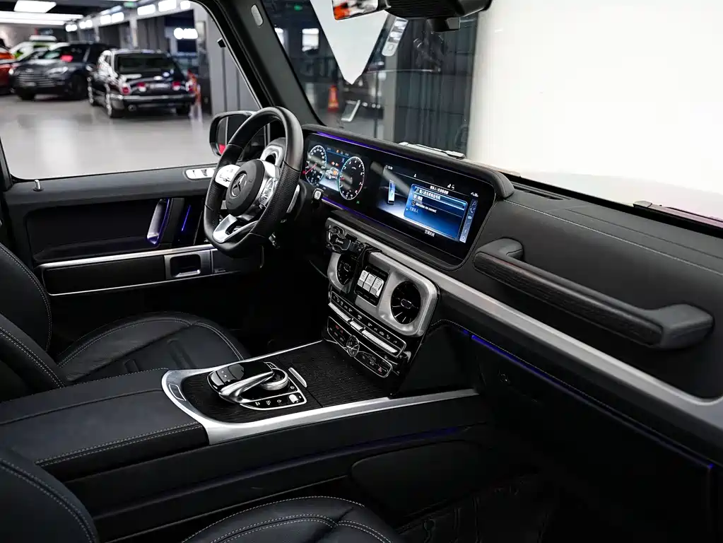 Mercedes-Benz G-Class 2024 — фото 13