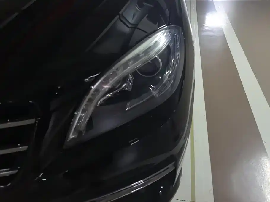 Mercedes-Benz M-Class 2015