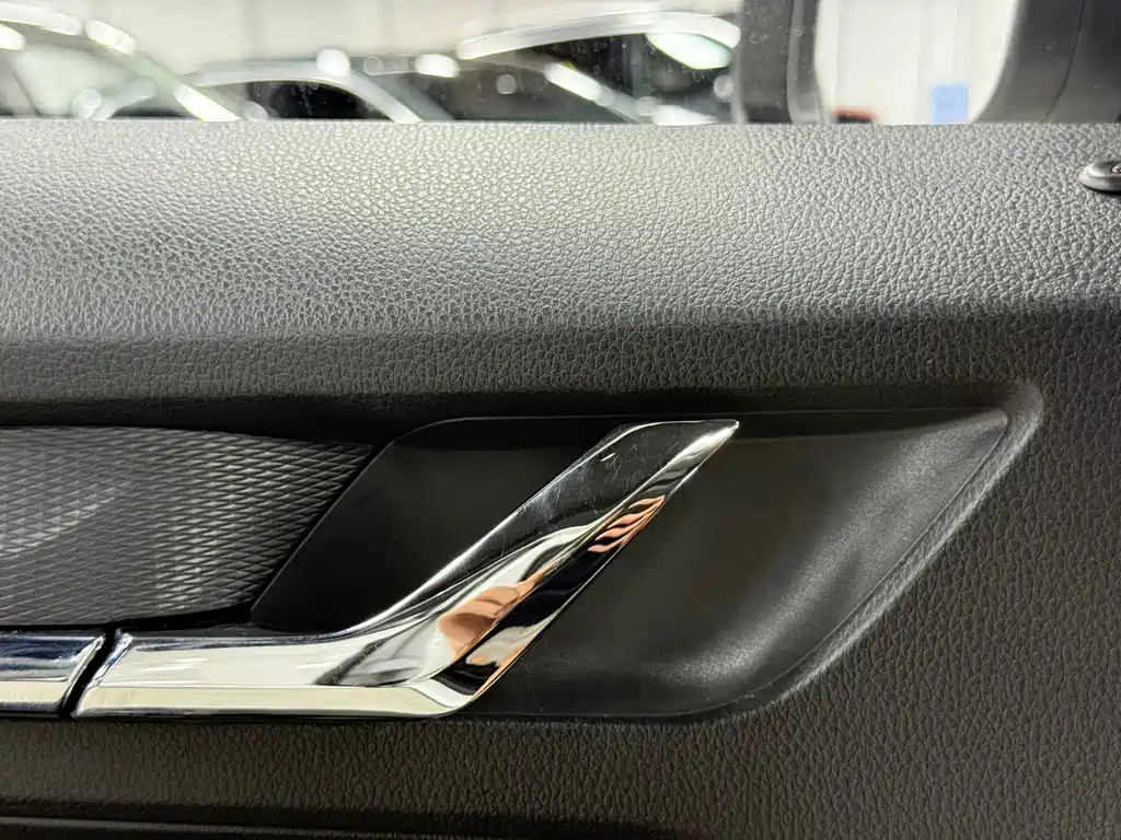 Skoda Octavia 2022 — фото 15
