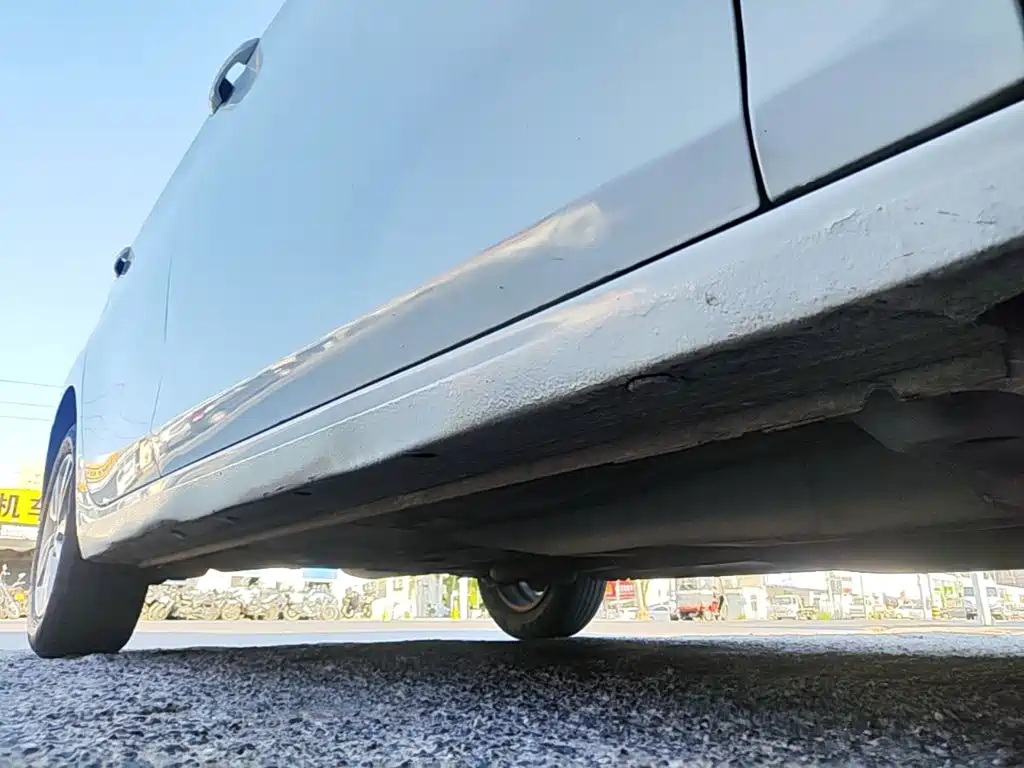Chevrolet Cavalier 2017 — фото 21