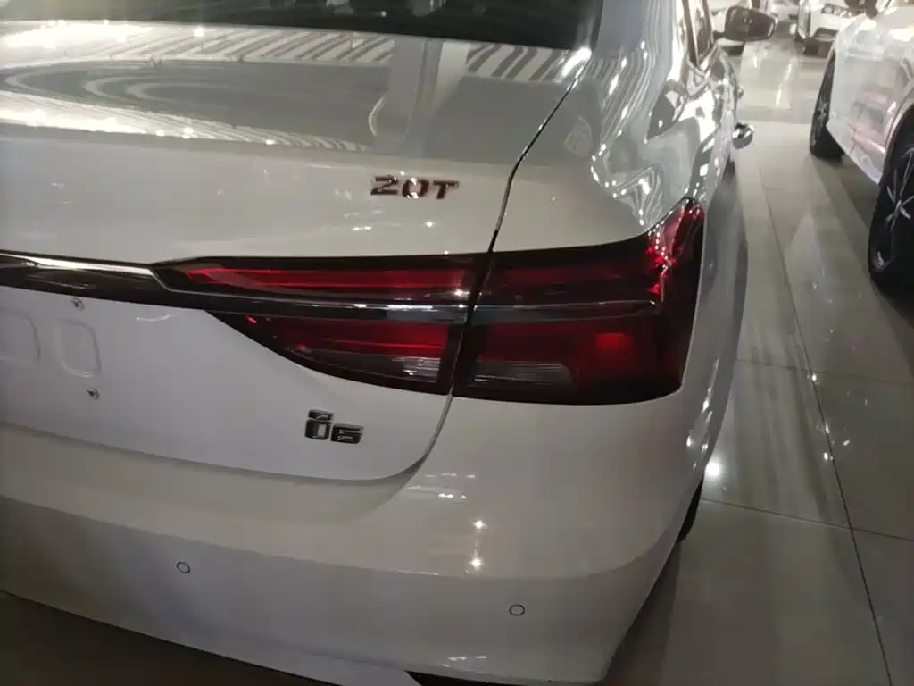 Roewe i6 Classic 2019 — фото 8