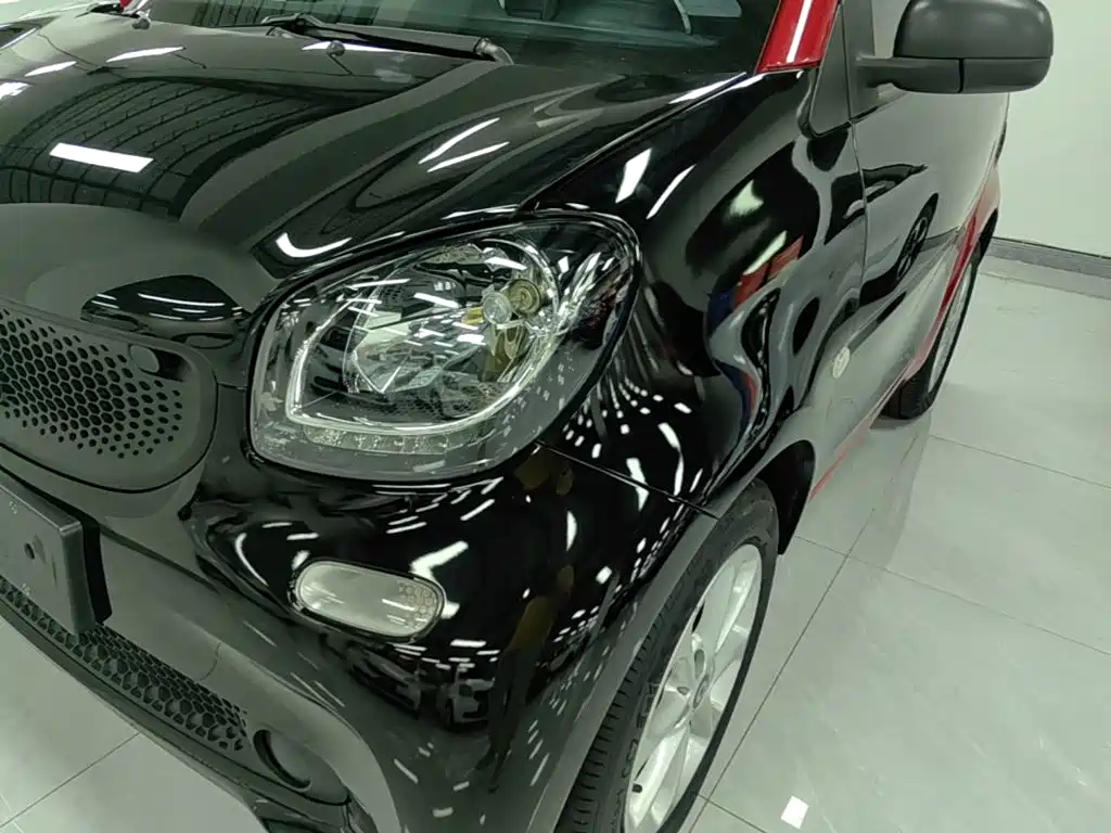 smart fortwo 2019 — фото 24