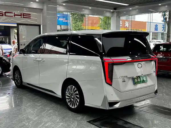 GAC Trumpchi M8 2024